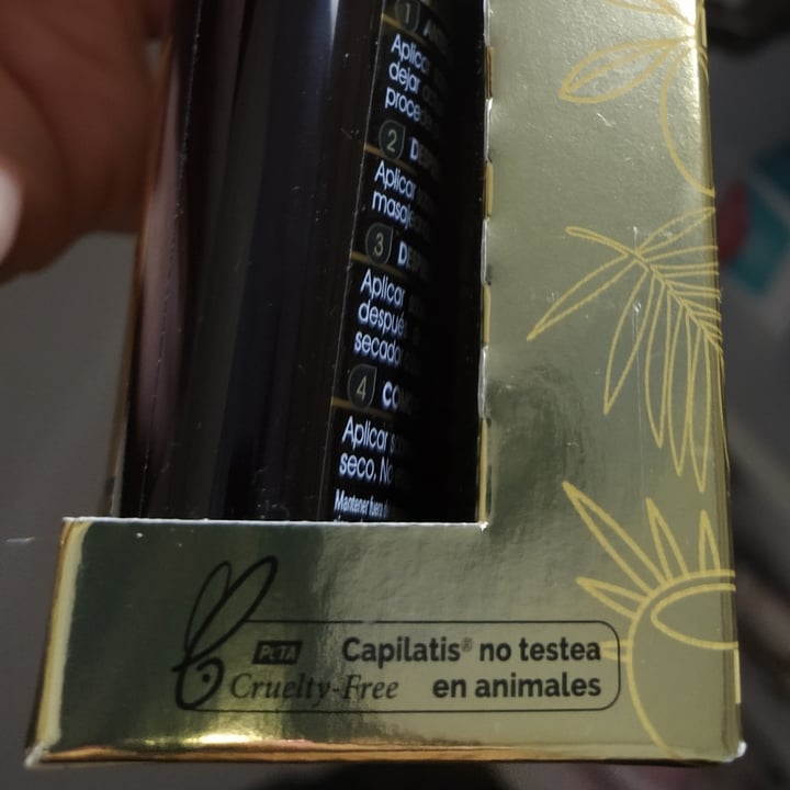 photo of Capilatis Tratamiento capilar Natural Oil con Argán shared by @taiga on  08 Apr 2023 - review