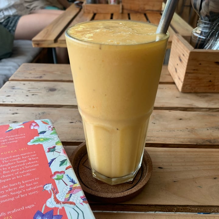photo of The Factory Cafe Kohtao Sunrise Smoothie shared by @tiascaz on  26 Apr 2023 - review