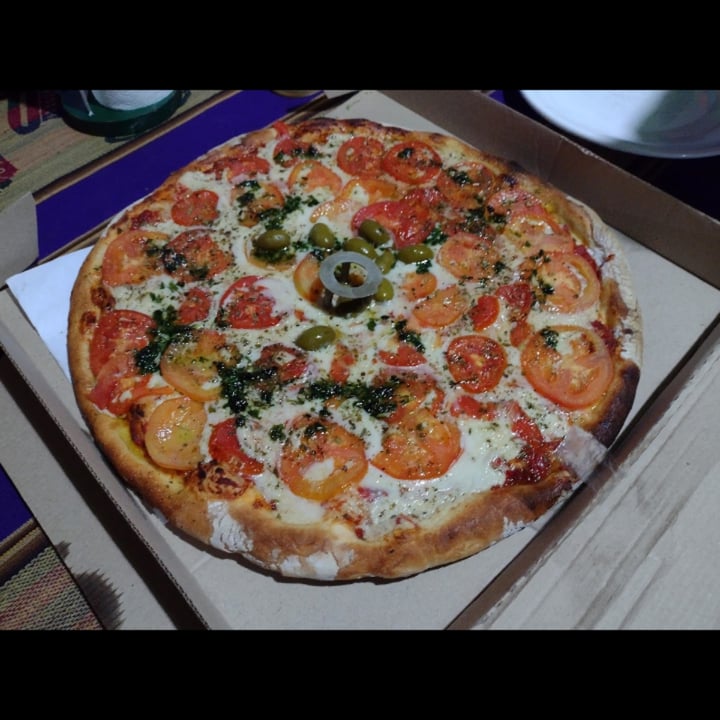 photo of Blondie Pizza vegana napolitana shared by @dana1922 on  23 Mar 2023 - review