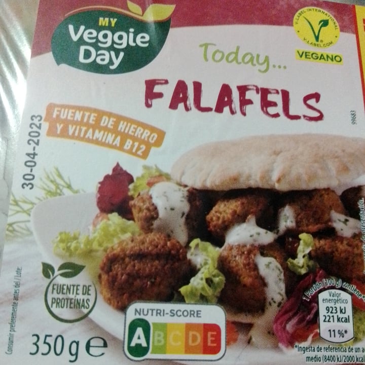 photo of My veggie day Falafels shared by @berengueremy on  29 Apr 2023 - review