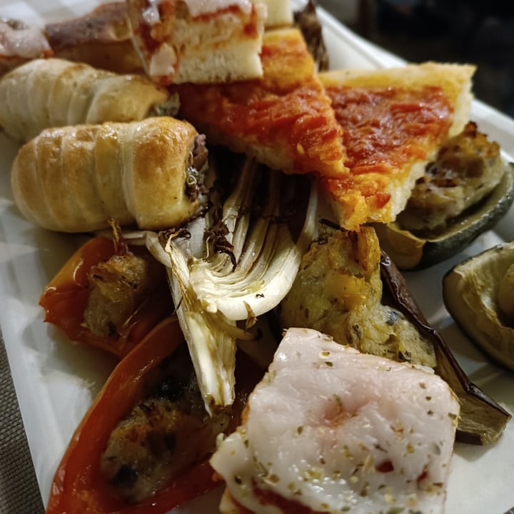 photo of Pizzeria il Gabbiano Pizze Vegane shared by @federicaragni on  26 Feb 2023 - review