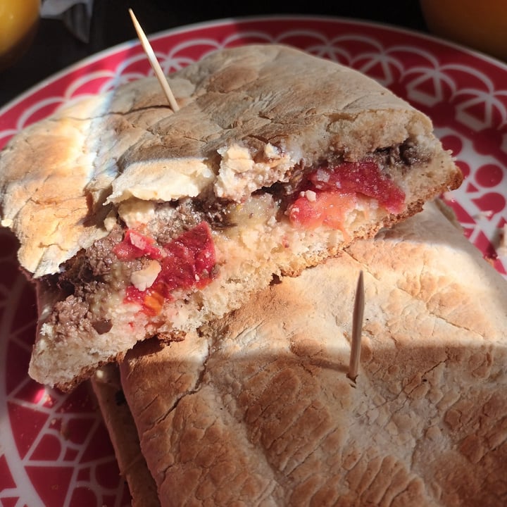 photo of Espacio Arvo Sandwich Mediterráneo (Veganizado) shared by @avrosario on  08 Aug 2023 - review