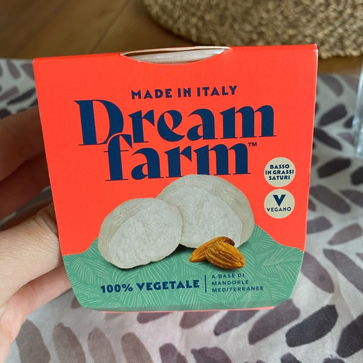 photo of Dream Farm Alternativa vegetale alla mozzarella shared by @ilariabiancolatte1 on  02 Jun 2023 - review