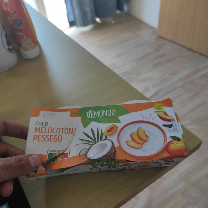 photo of Vemondo yogur coco Y Melocotón shared by @robergk on  31 Jul 2023 - review