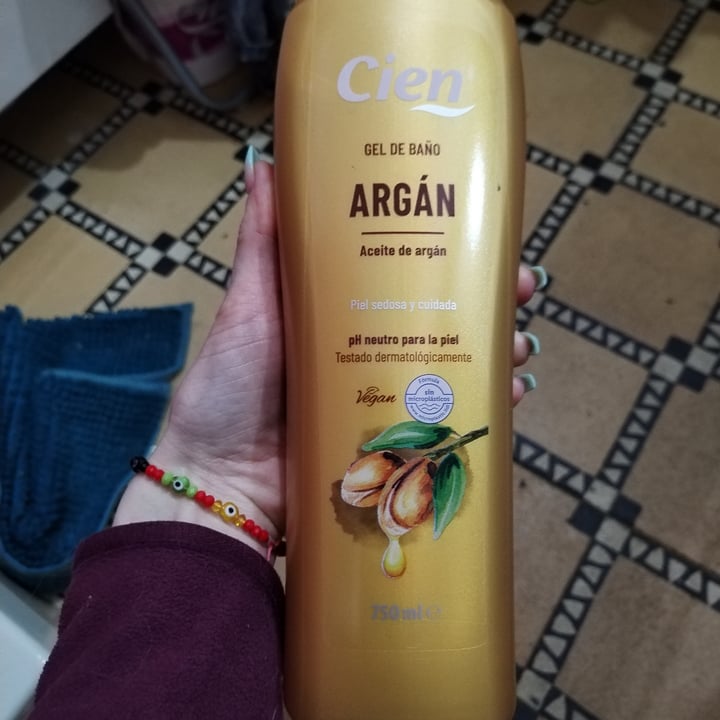 photo of Cien Gel de baño Argán shared by @masutil87 on  11 May 2023 - review