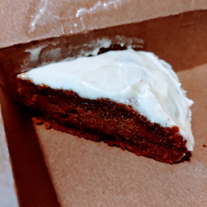 photo of The Vegan Place (Hartamas) Carrot Orange Cake with Cashew Cream shared by @stevenneoh on  11 Feb 2023 - review