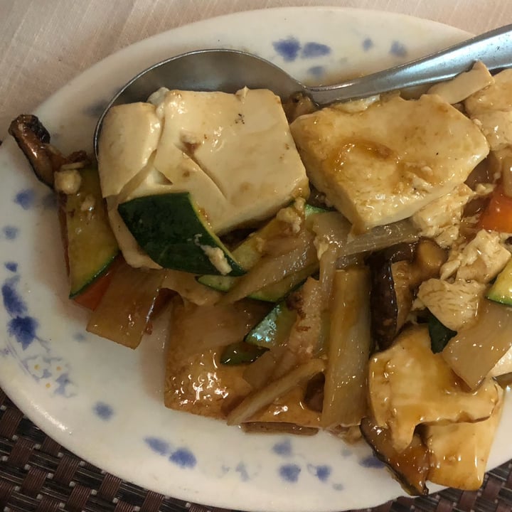 photo of Ristorante Asia Tofu stufato con verdure shared by @cristinap84 on  12 Apr 2023 - review