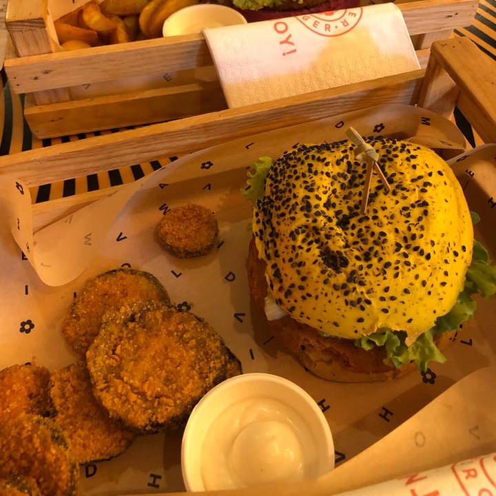 photo of Flower Burger Funky cecio shared by @lucyvegan83 on  12 Feb 2023 - review