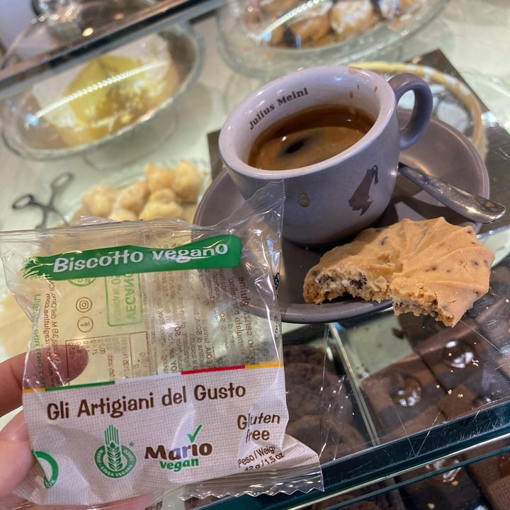 photo of Mario Vegan Biscotto vegano shared by @ladarling on  03 Feb 2023 - review