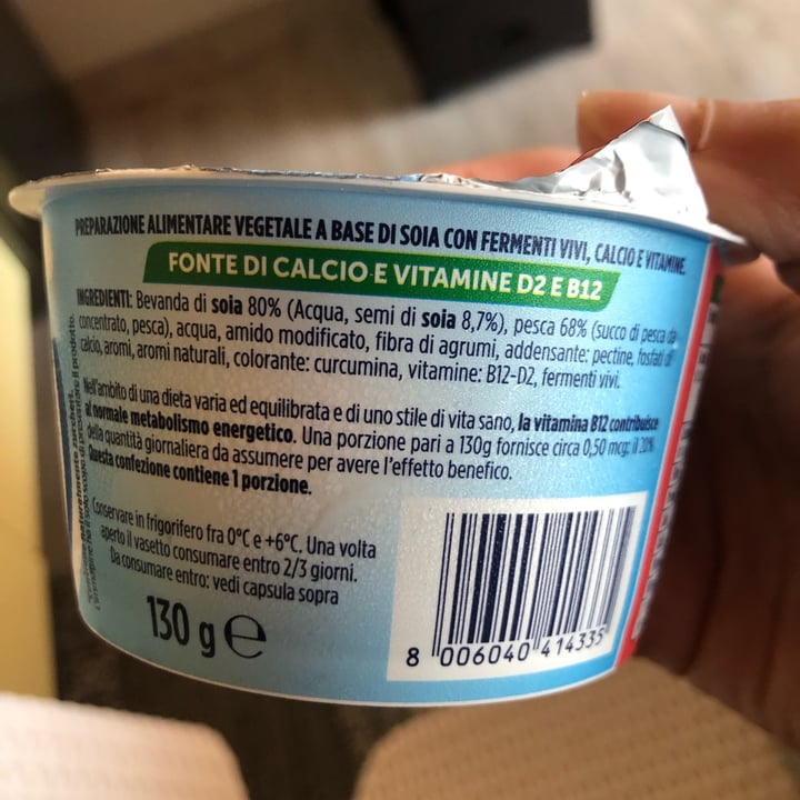 photo of Valsoia yogurt zero zuccheri pesca shared by @spazioverdegreen on  14 May 2023 - review
