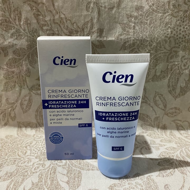 photo of Cien Crema Giorno Rinfrescante Idratazione 24h Spf 6 shared by @valenteina on  08 Jan 2023 - review