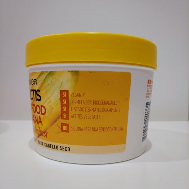 photo of Garnier 3 in 1 Hair mask Hair Food Banana shared by @troosti on  29 Dec 2022 - review