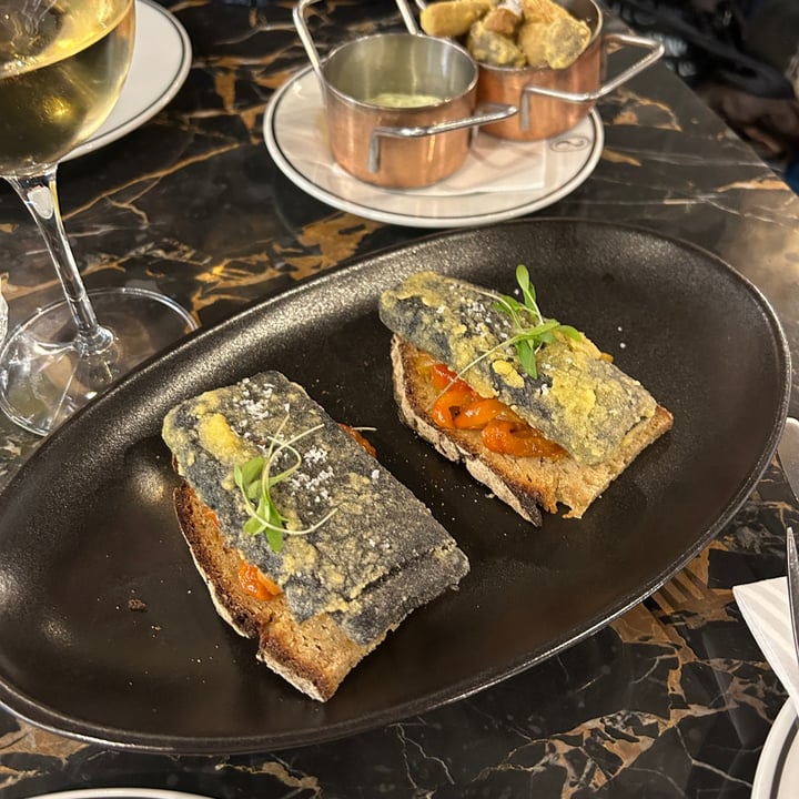 photo of Ao 26 - Vegan food project Melancolic sardines shared by @erikarabbi on  16 Mar 2023 - review