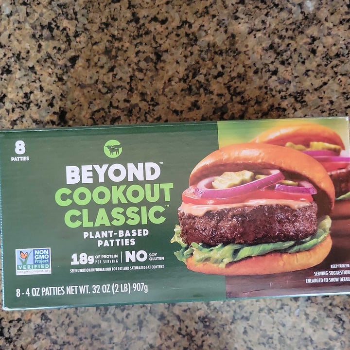 photo of Beyond Meat Beyond Meat Cookout Classic Plant-based Burger Patties shared by @lalastorm on  11 Aug 2023 - review