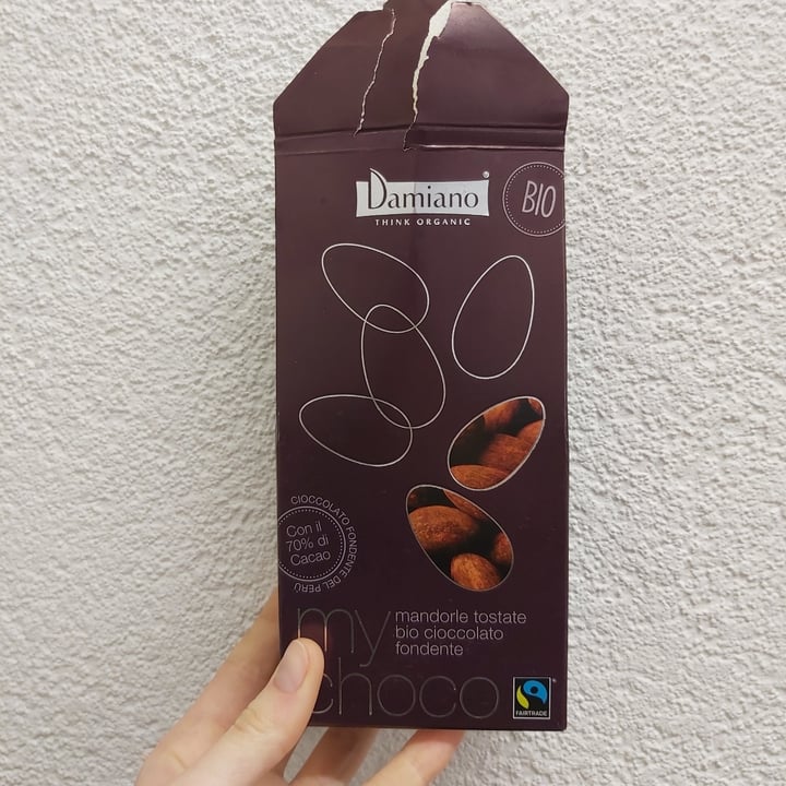 photo of Damiano Mandorle tostate bio cioccolato fondente shared by @alem97 on  07 Apr 2023 - review