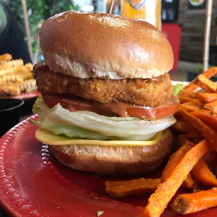 photo of James & Jo Cafe Chick’n Sandwich shared by @reywatson on  30 Jun 2023 - review