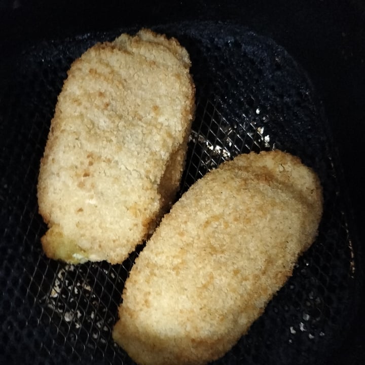 photo of Plantein Plant-Based Garlic Kievs shared by @helenevegan on  12 Jan 2023 - review