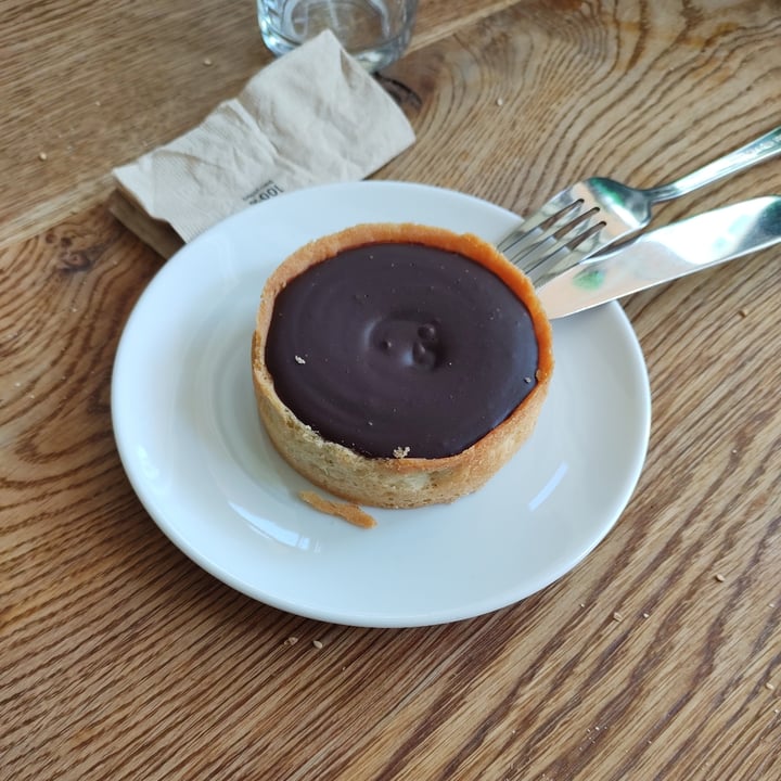 photo of FREA Bakery chocolate caramel tart shared by @joellevd on  23 Apr 2023 - review