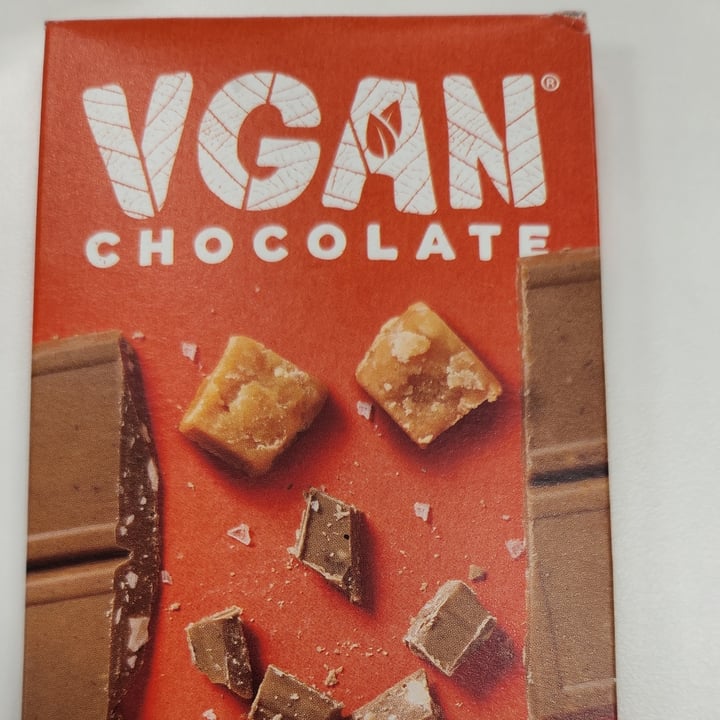 photo of Vganchoice VGAN Chocolate Almonds And Salty Caramel shared by @erpantoja on  09 Feb 2023 - review