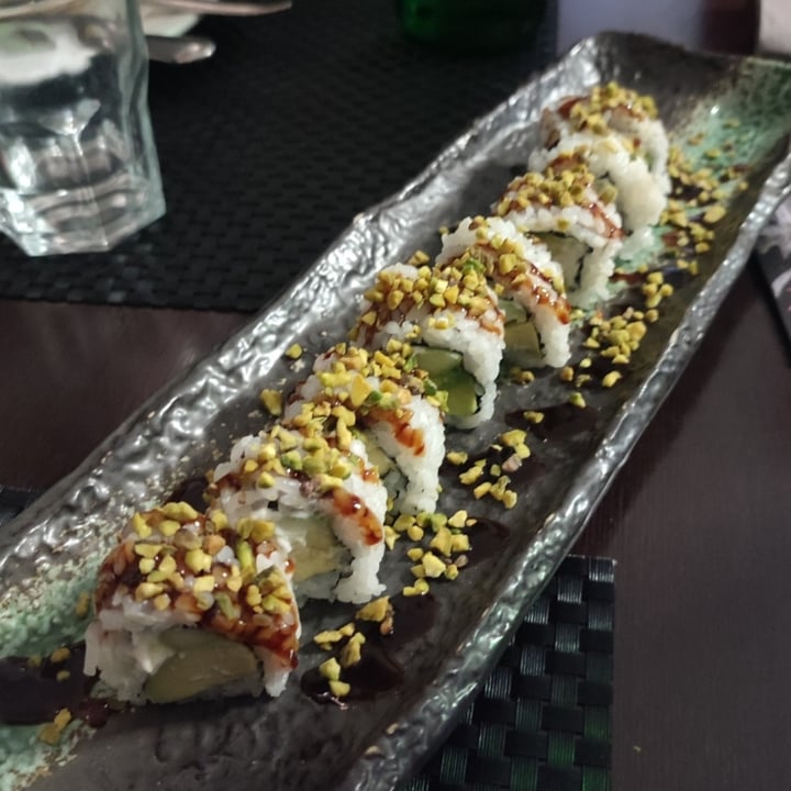 photo of Asia Fusion Sushi Vegan Cheese Roll Con Pistacchio shared by @monica86 on  18 Jul 2023 - review