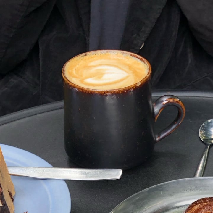 photo of Herbario Café Flat white shared by @moriferrando on  16 Mar 2023 - review