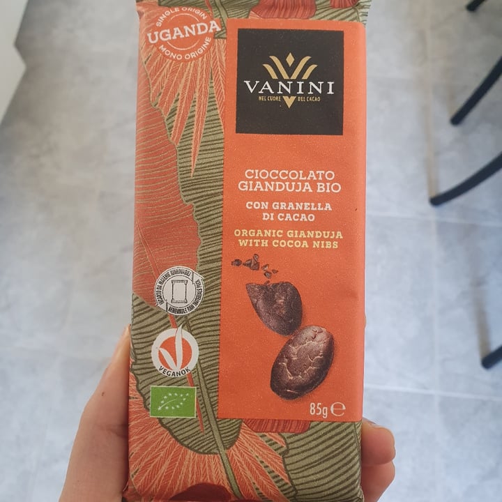 photo of Vanini Cioccolato Fondente Bio con gianduia e granella di cacao shared by @francescama on  06 Mar 2023 - review
