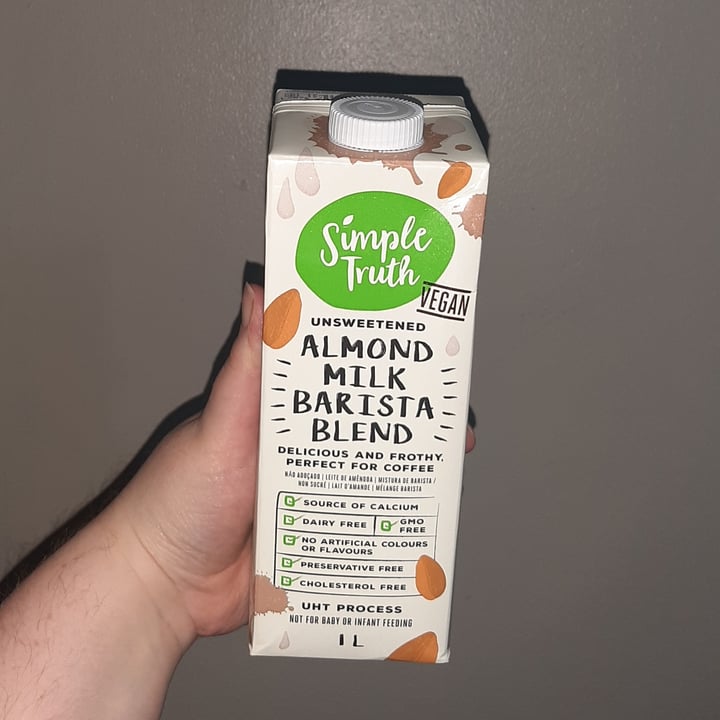 photo of Simple Truth Almond Milk Barista Blend Unsweetened shared by @josiearmadillo on  05 Jun 2023 - review