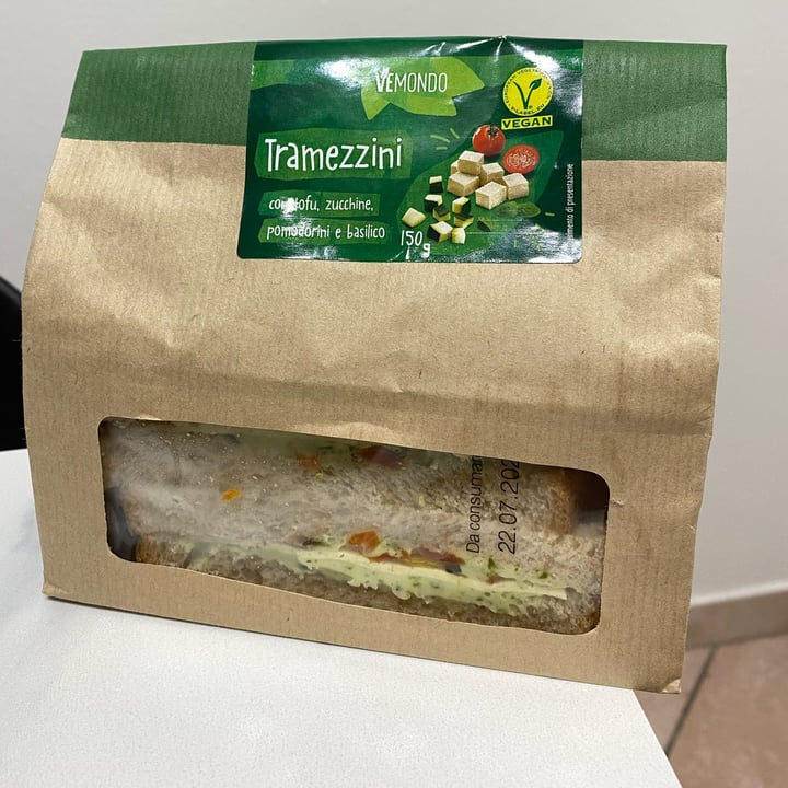 photo of Vemondo Tramezzini Con Tofu Zucchine Pomodorini E Basilico shared by @ailguig on  16 Jul 2023 - review