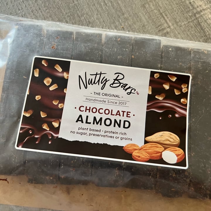 photo of nutty bars chocolate almond plant based shared by @bianca1701 on  23 Dec 2022 - review