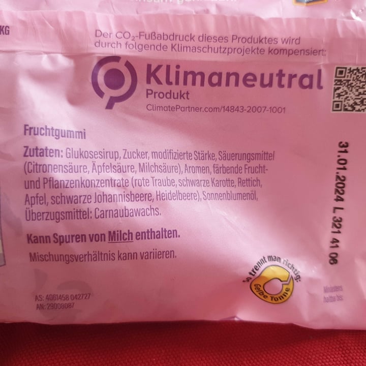 photo of Sweetland Mädels-abend veganes fruchtgummi shared by @vegdana on  05 Apr 2023 - review