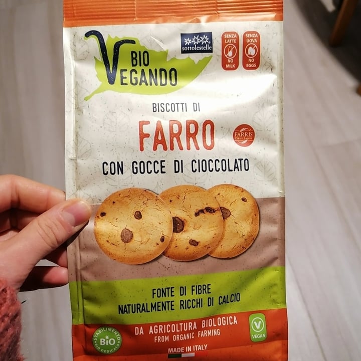 photo of Bio vegando Biscotti di Farro Con Gocce Di Cioccolato shared by @jessicarebeg on  27 Feb 2023 - review