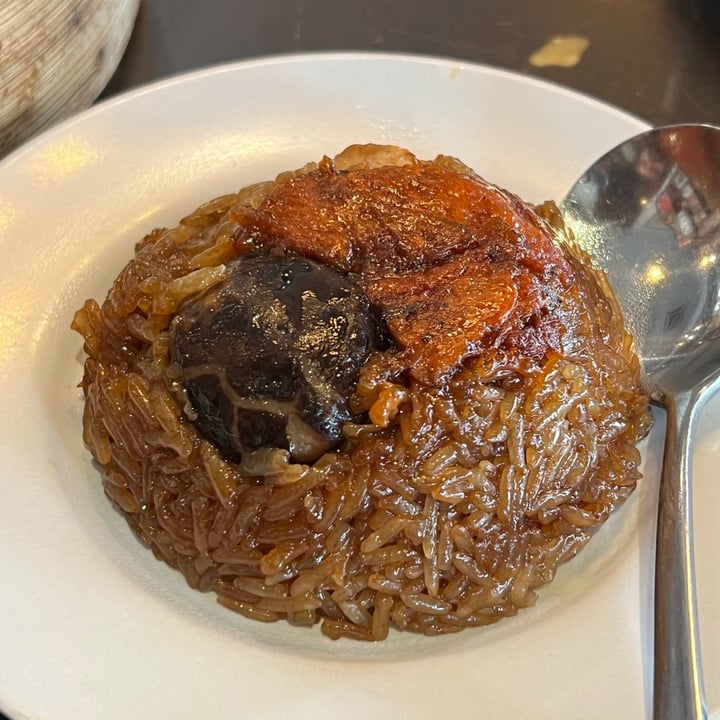 photo of Nature's Vegetarian Restaurant (Bangsar) Sdn. Bhd. Steamed Glutinous Rice with Vegemeat shared by @liberationbby on  19 Jan 2023 - review