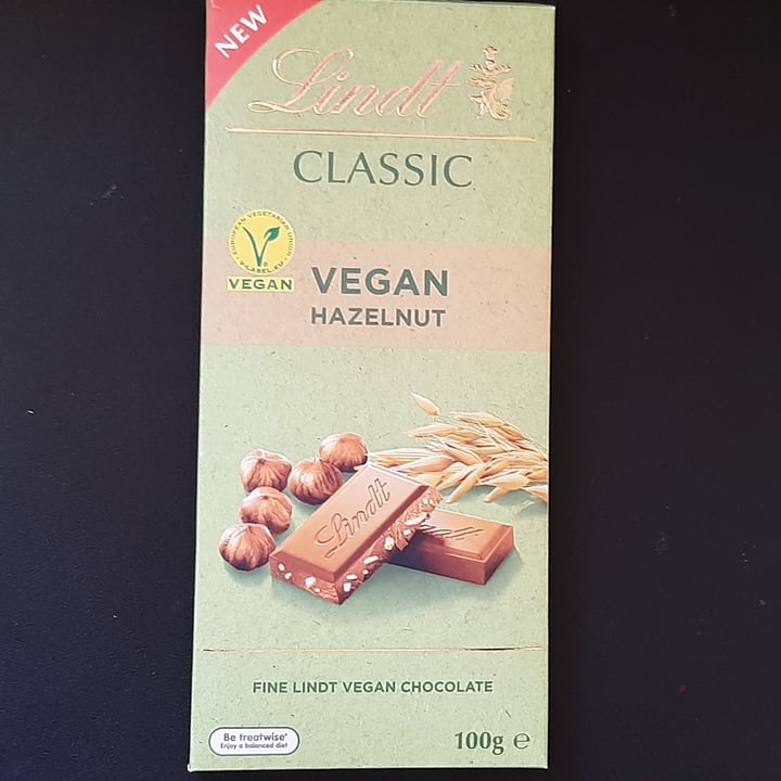 photo of Lindt Vegan Hazelnut shared by @punkhippiesa on  24 Jul 2023 - review