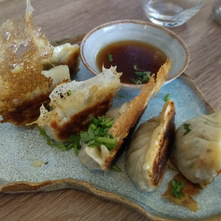photo of Asianica Gyoza shared by @luisth on  03 Jun 2023 - review