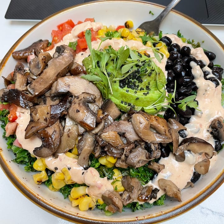 photo of NU Kitchen Worcester Burrito Bowl shared by @lattiasinzano on  23 Dec 2022 - review