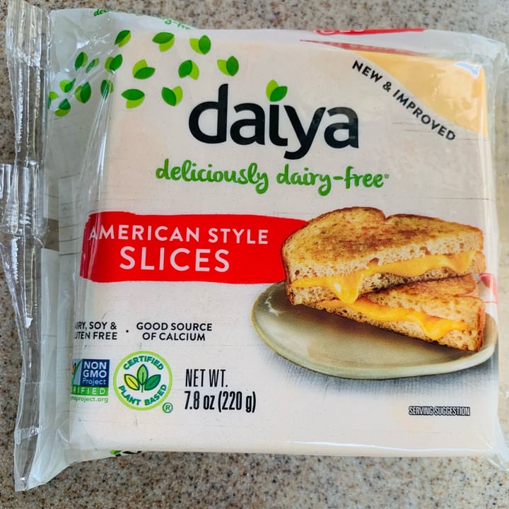photo of Daiya American Style Slices shared by @allhess on  12 Jun 2023 - review