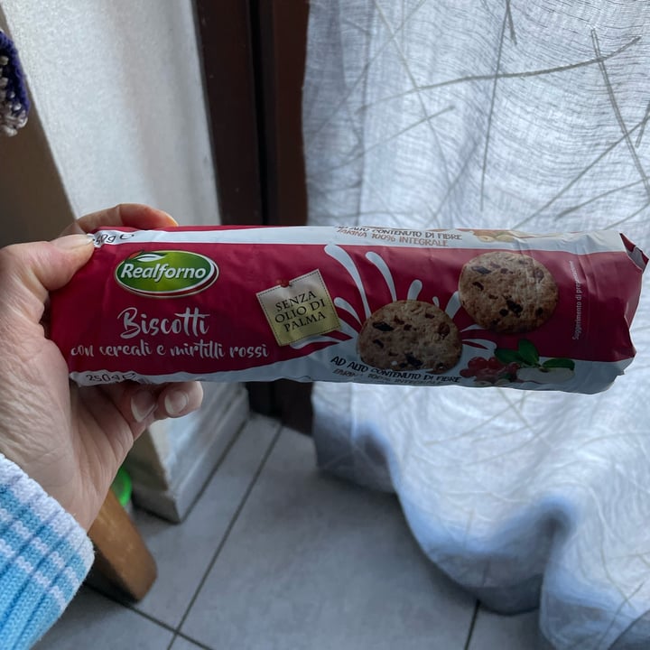 photo of Realforno Biscotti Cereali E Mirtilli Rossi shared by @iside01 on  28 Mar 2023 - review