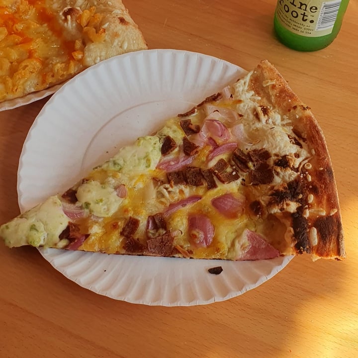 photo of Screamer's Pizzeria Chorizo Pie shared by @viralata on  11 May 2023 - review