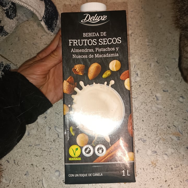 photo of Deluxe Bebida de frutos secos shared by @anniev on  07 Mar 2023 - review