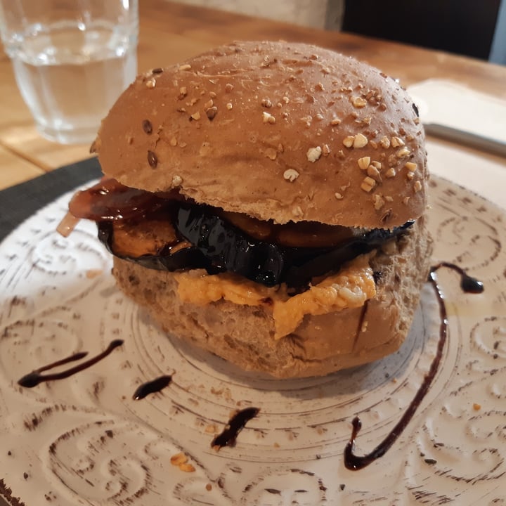 photo of Osteria La Situa Hamburger Vegano shared by @saragiorgi on  11 Aug 2023 - review