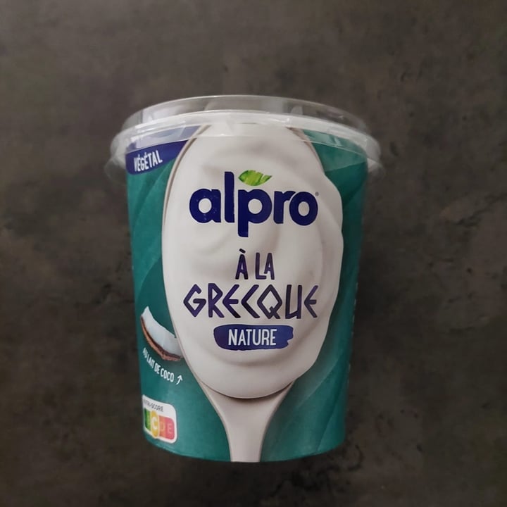 photo of Alpro yogurt greco shared by @ludossssss on  21 May 2023 - review