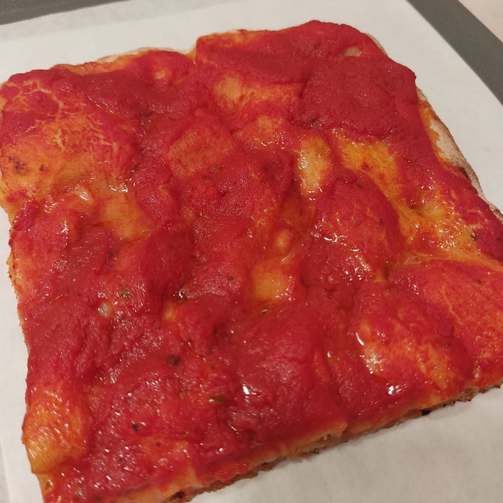 photo of IKEA pizza rossa shared by @-fede on  05 Aug 2023 - review