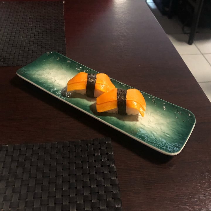 photo of Asia Fusion Sushi Nighiri Zalmon shared by @pattini on  08 Jan 2023 - review
