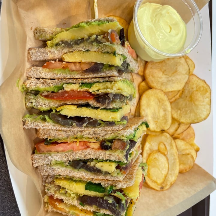 photo of Viva Veggie club sandwich shared by @darthmoony on  23 Dec 2022 - review
