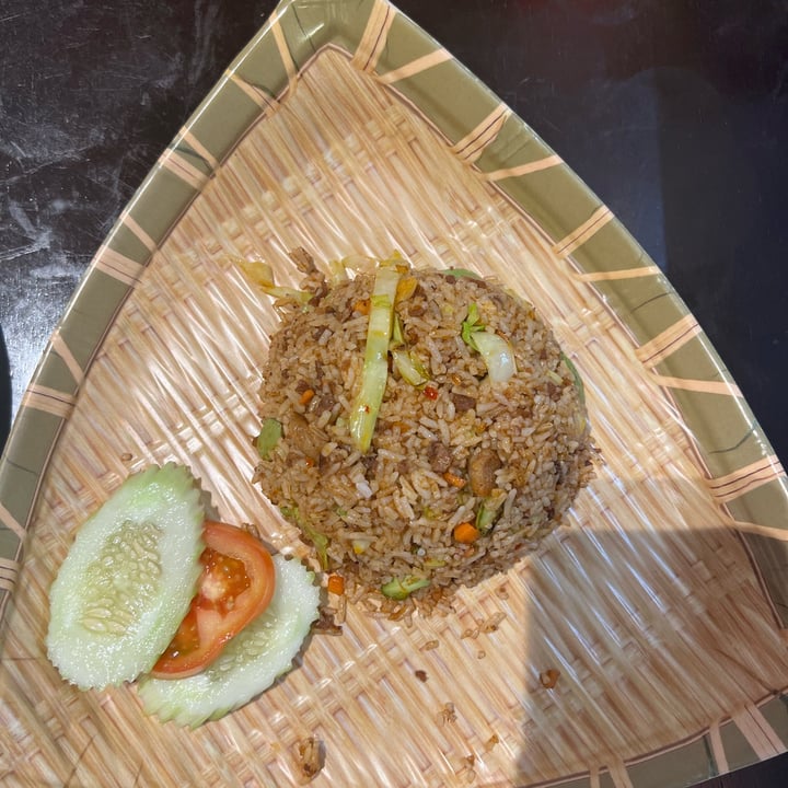 photo of Coco Veggie Nyonya Cuisine Sambal Sauce with Petai Fried Rice shared by @jonarmarzan on  03 Jan 2023 - review