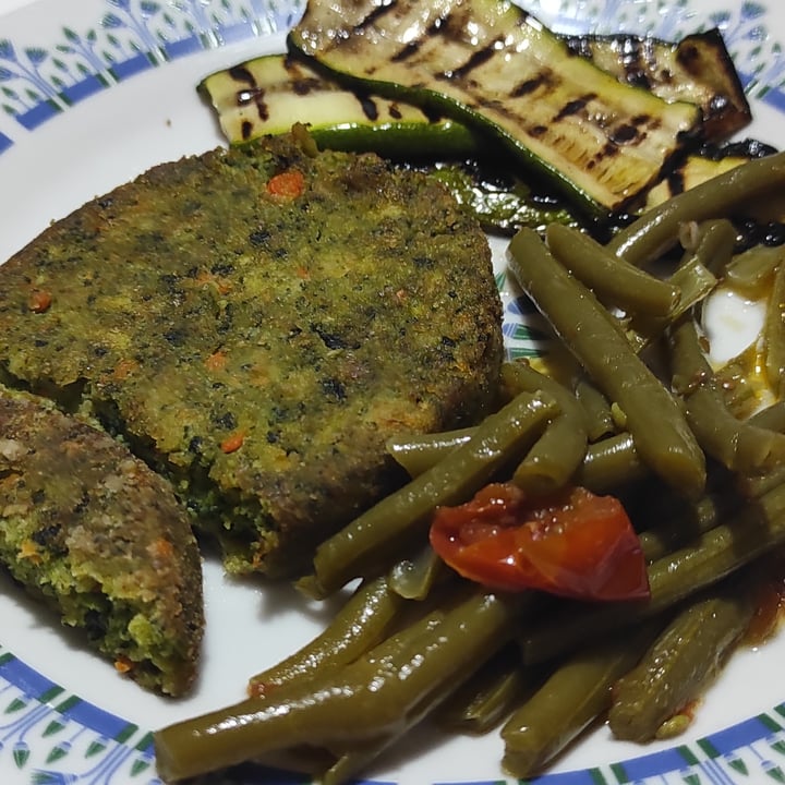 photo of Verso Natura Conad Veg Burger vegetale agli spinaci biologico shared by @edvige83 on  13 Jun 2023 - review