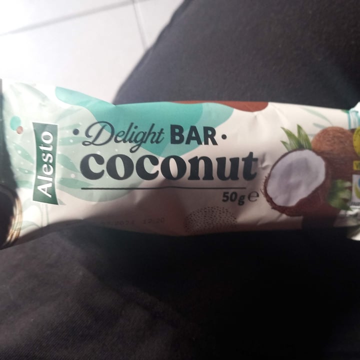 photo of Alesto coconut delight bar shared by @lamanu on  02 Aug 2023 - review