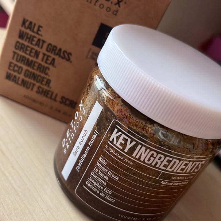 photo of Detox skinfood Face Scrub shared by @giusicc on  14 Apr 2023 - review