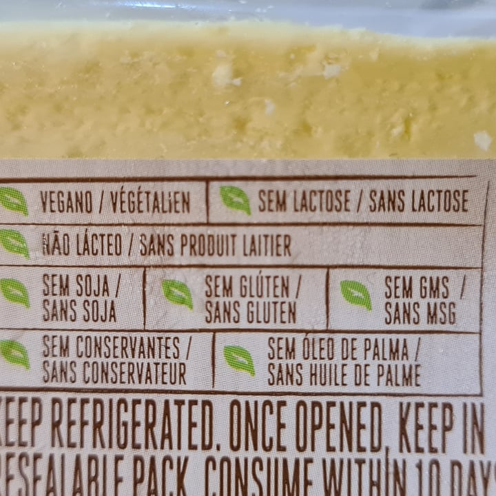 photo of Simple Truth Cheddar Cheese Flavoured shared by @veronicagroen on  02 Jan 2023 - review