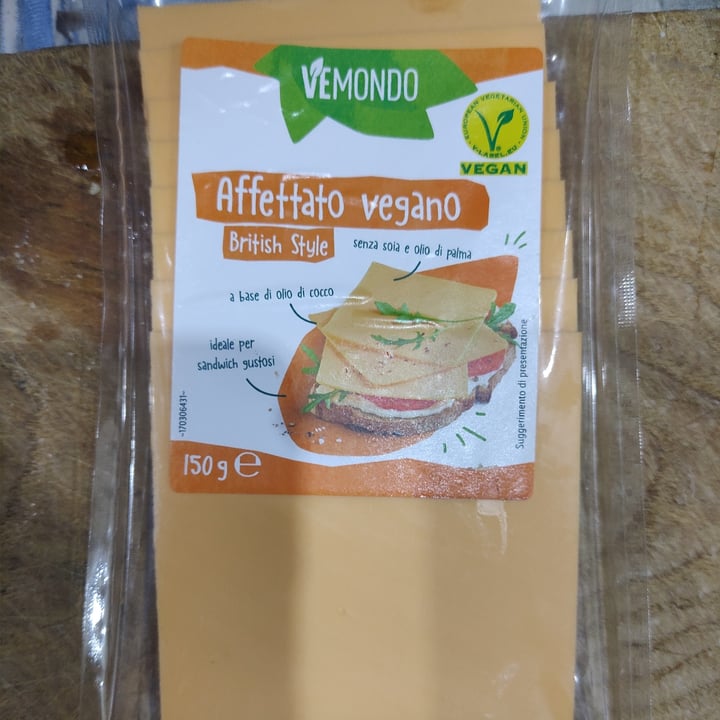 photo of Vemondo Affettato vegano British style shared by @nurvola2003 on  22 Jan 2023 - review